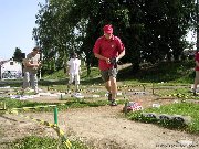 Maty a Kuba Konecký na trati RZ, v pozadí Alf.